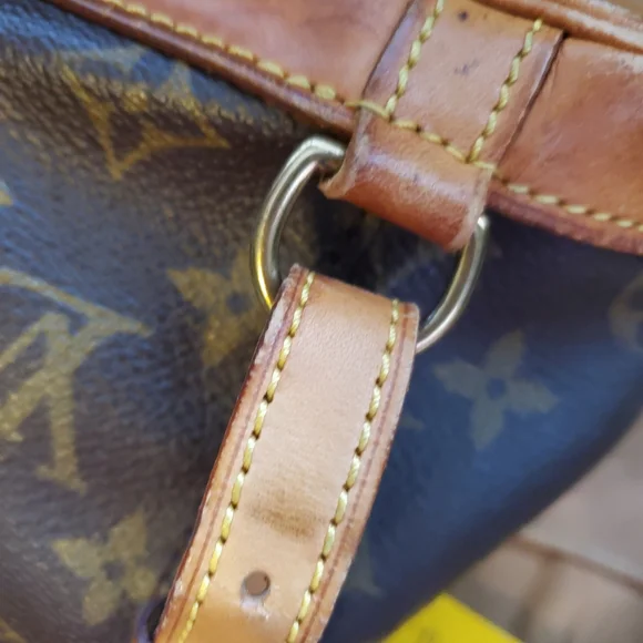 Louisvuitton Mini backpack in monogram - Picture 13 of 16
